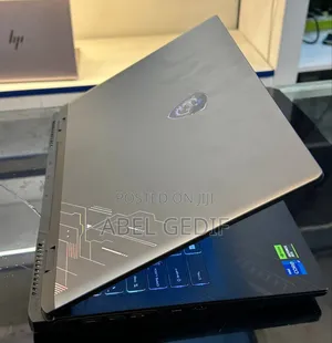 New Laptop MSI Crosshair 15 16GB Intel Core I7 SSD 1T