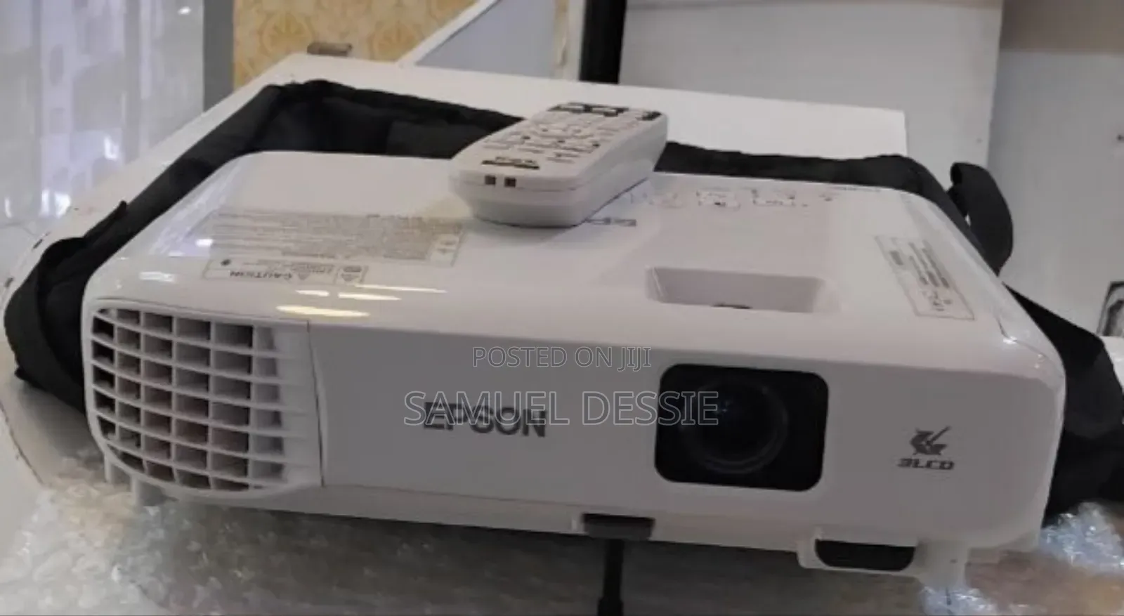 Brand New Epson Eb-E01