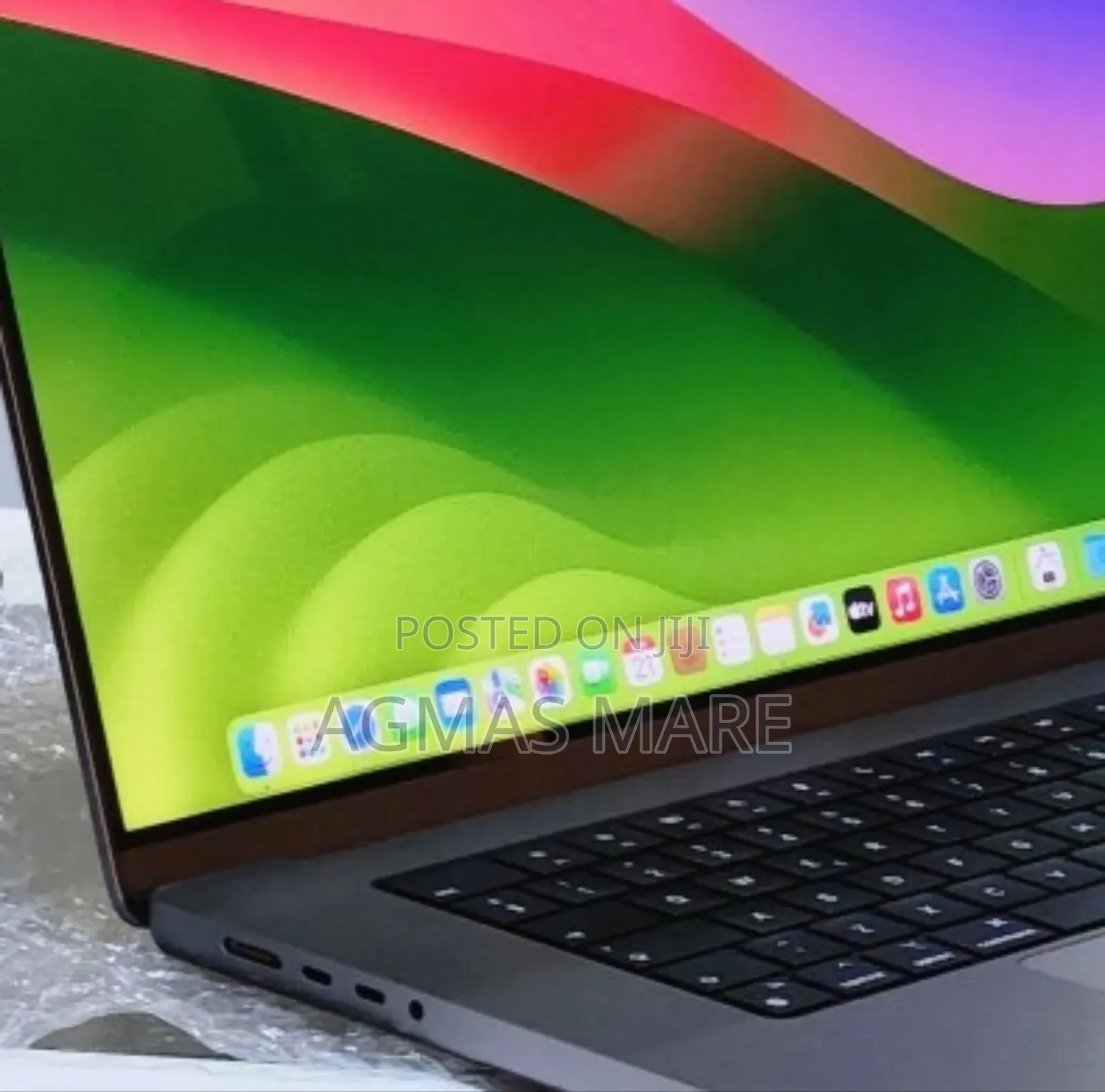 New Laptop Apple MacBook Pro M1 32GB Apple M1 Pro SSD 512GB