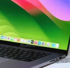 New Laptop Apple MacBook Pro M1 32GB Apple M1 Pro SSD 512GB