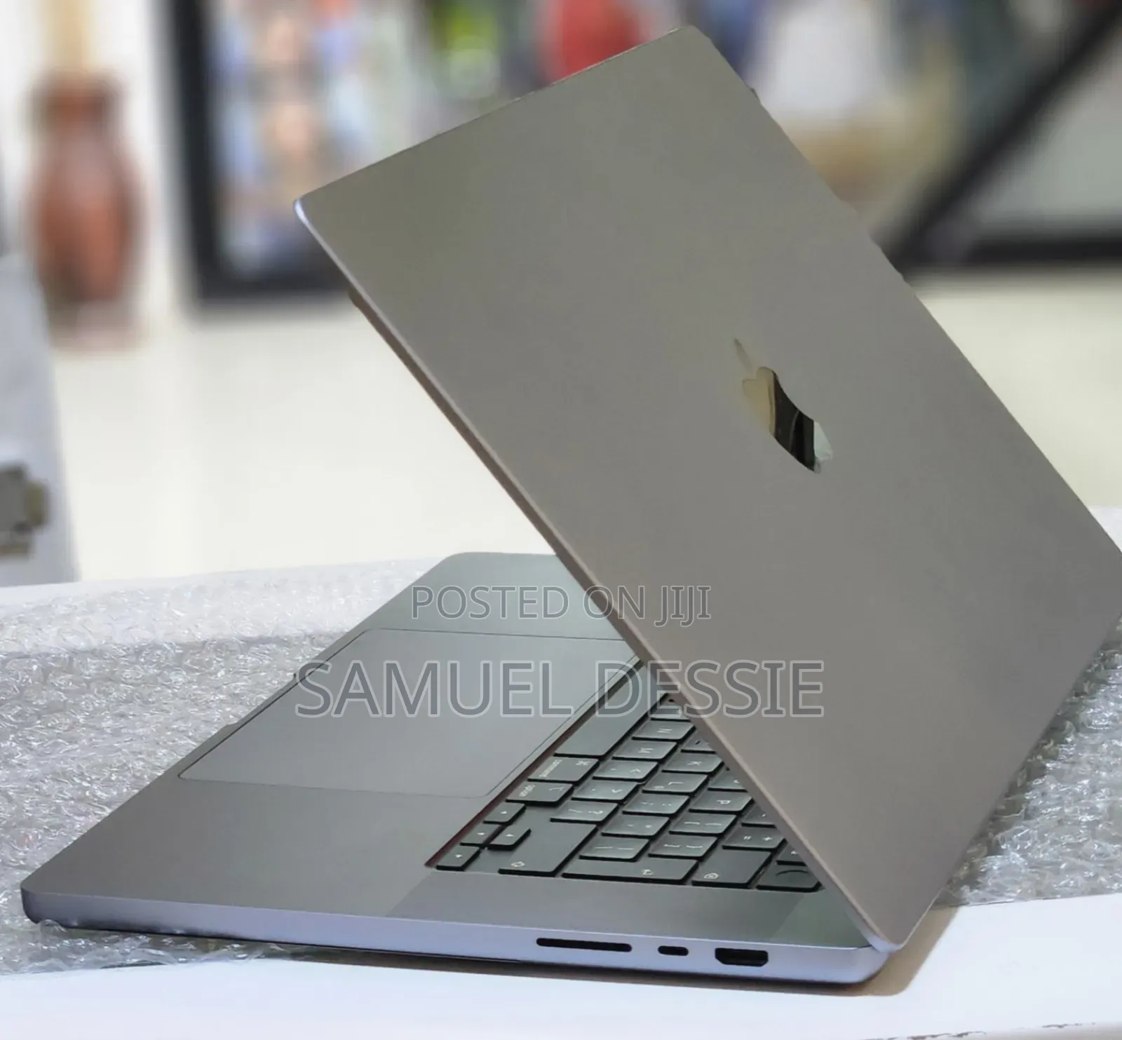 New Laptop Apple MacBook Pro 2021 M1 32GB Apple M1 SSD 512GB