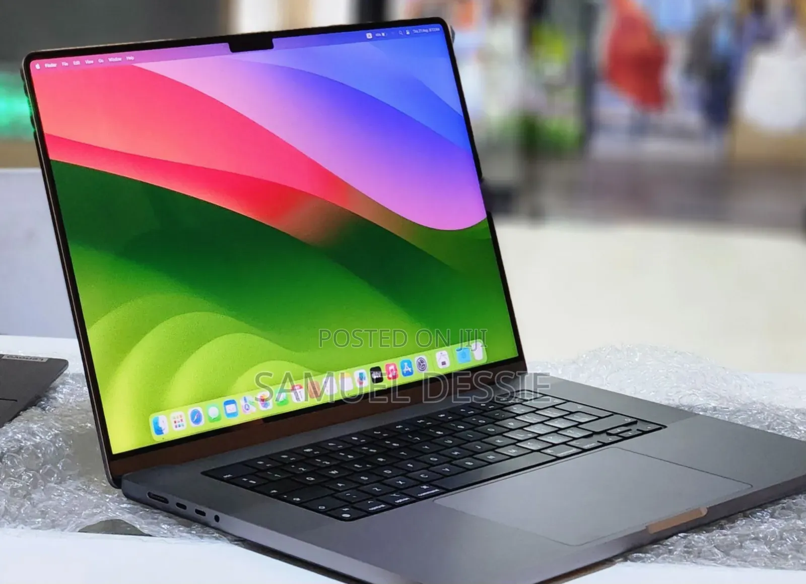 New Laptop Apple MacBook Pro 2021 M1 32GB Apple M1 SSD 512GB