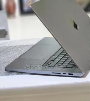 New Laptop Apple MacBook Pro 2021 M1 32GB Intel Core M SSD 512GB