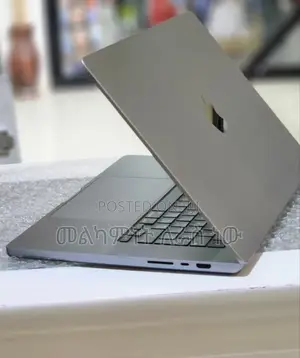 New Laptop Apple MacBook Pro M1 32GB Apple M1 Max SSD 512GB
