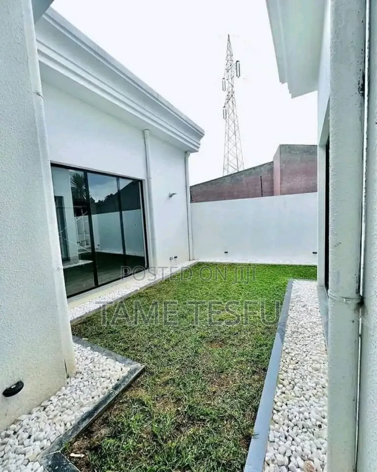 Furnished 6bdrm Villa in ወስን ሂል Side, Yeka for sale