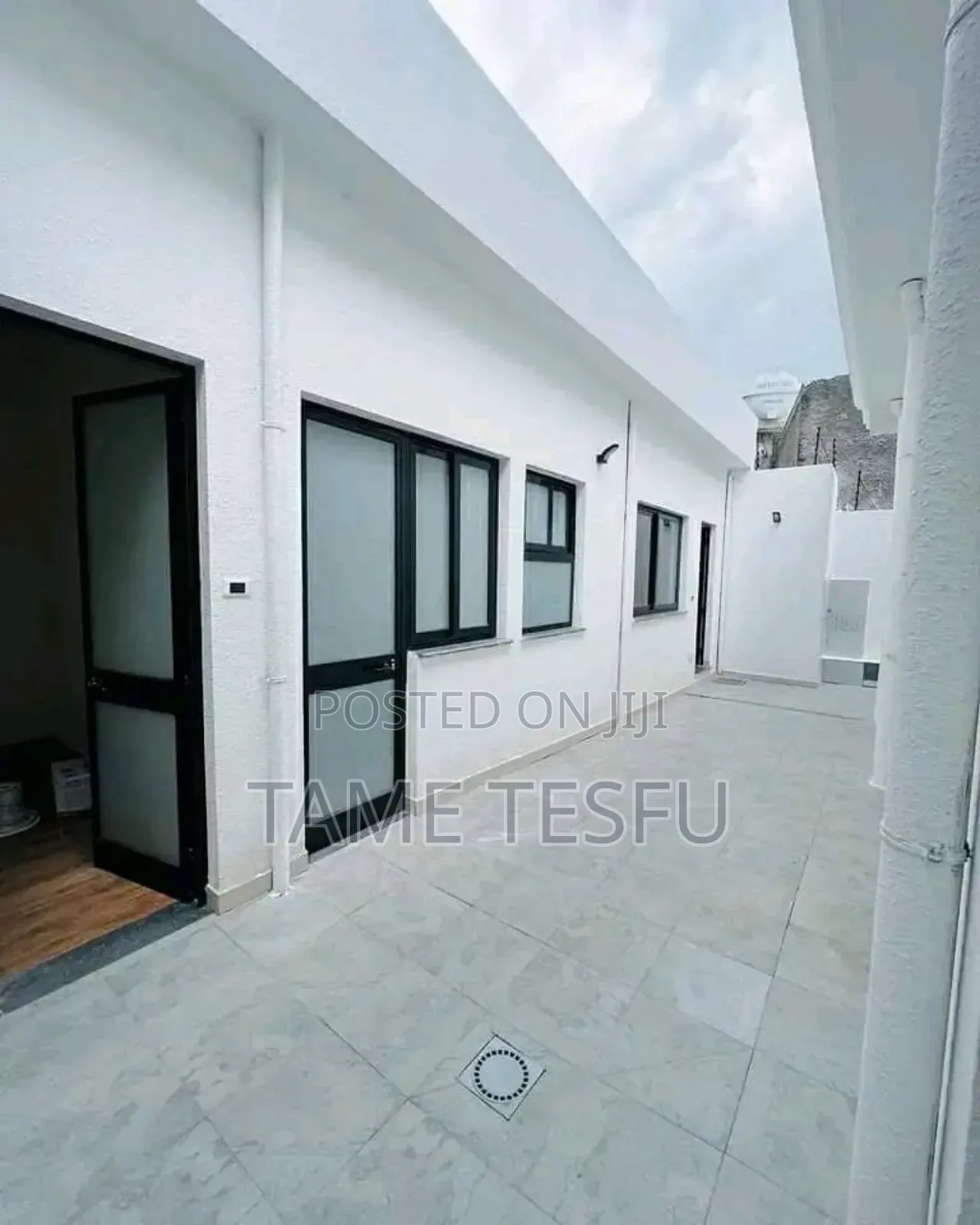 Furnished 6bdrm Villa in ወስን ሂል Side, Yeka for sale