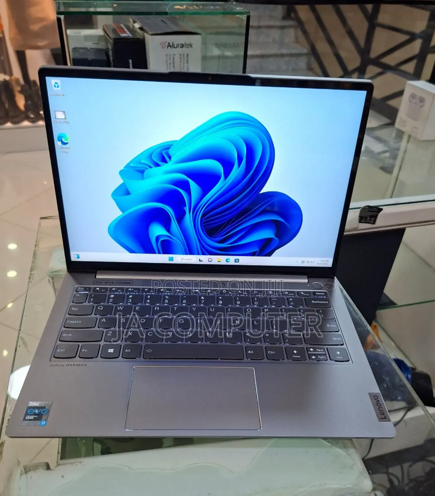 New Laptop Lenovo ThinkBook 13 16GB Intel Core I7 SSD 512GB