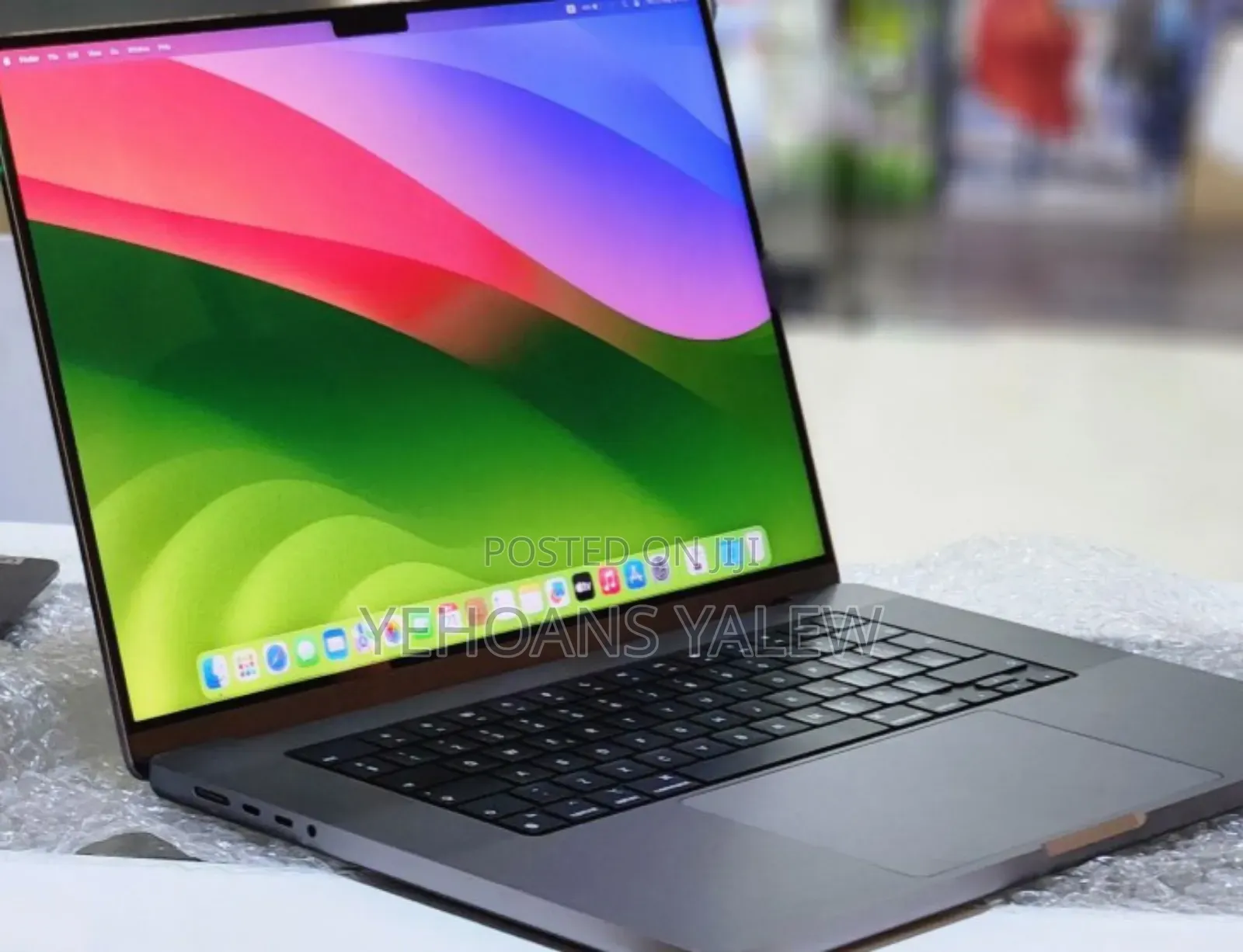 New Laptop Apple MacBook Pro 2021 M1 32GB Apple M1 SSD 512GB