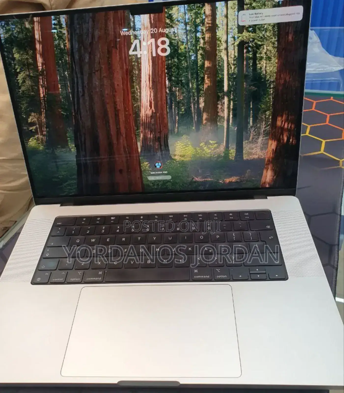 New Laptop Apple MacBook Pro M1 32GB Apple M1 Pro SSD 512GB