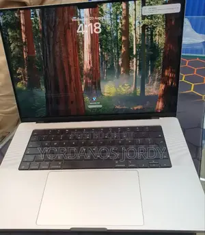 New Laptop Apple MacBook Pro M1 32GB Apple M1 Pro SSD 512GB