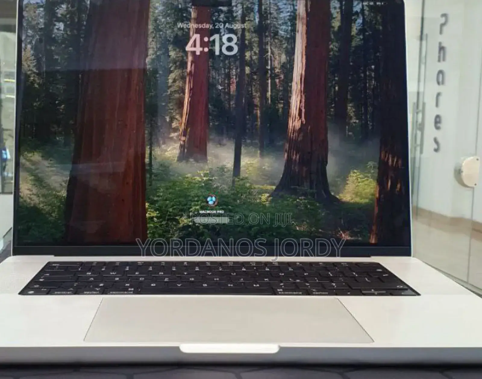 New Laptop Apple MacBook Pro M1 32GB Apple M1 Pro SSD 512GB