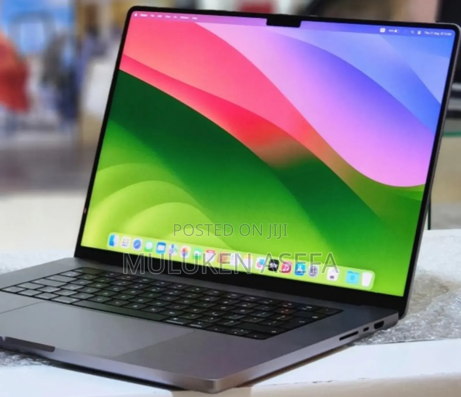 New Laptop Apple MacBook Pro 2021 M1 32GB Apple M1 Max SSD 512GB