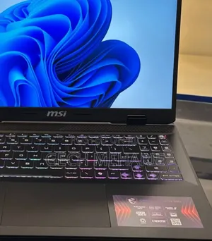 New Laptop MSI Crosshair 15 B12U 16GB Intel Core I7 SSD 1T