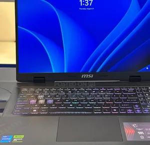 New Laptop MSI Crosshair 15 B12U 16GB Intel Core I7 SSD 1T