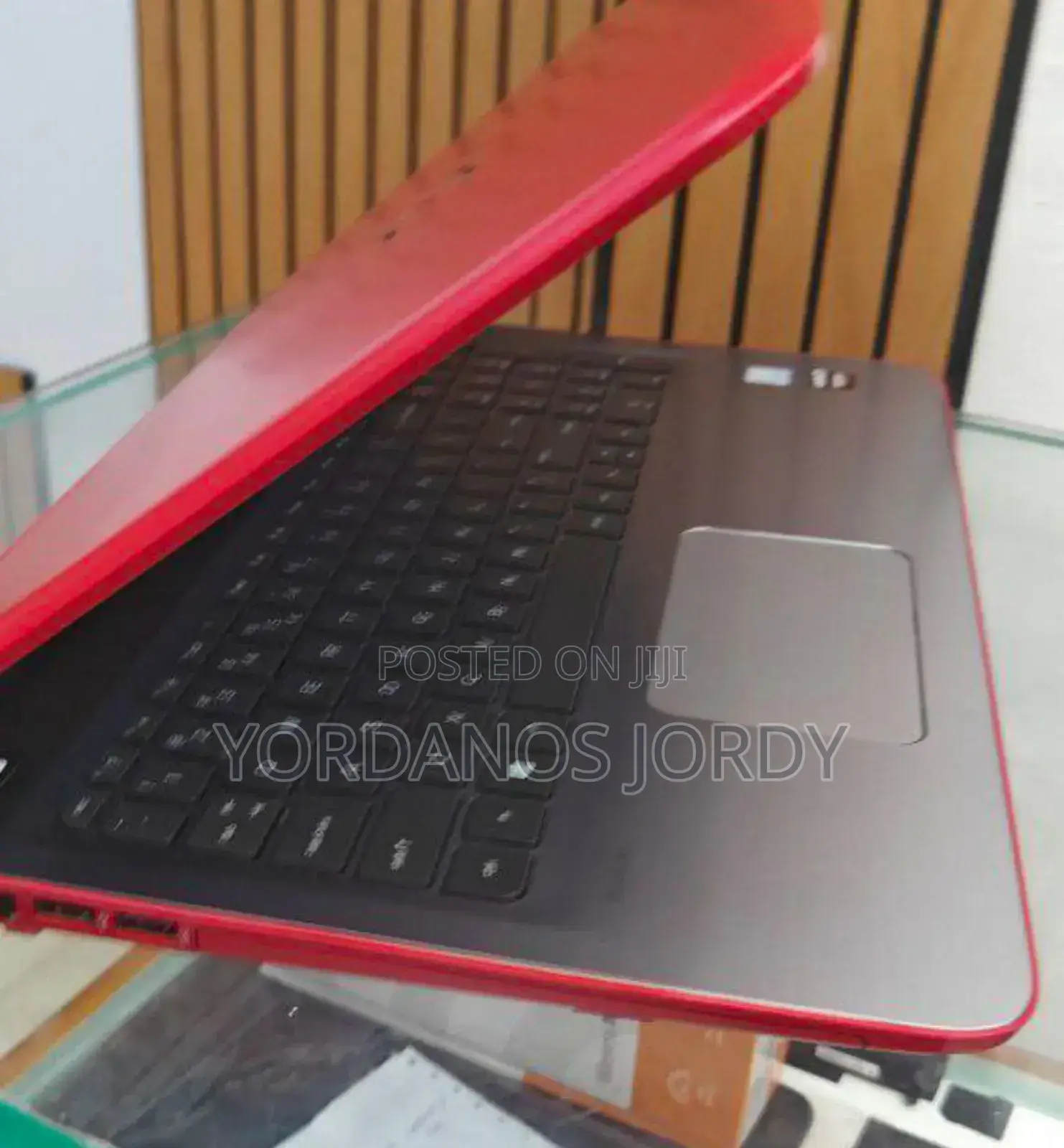 New Laptop HP Pavilion 15 4GB Intel Core I3 HDD 1T