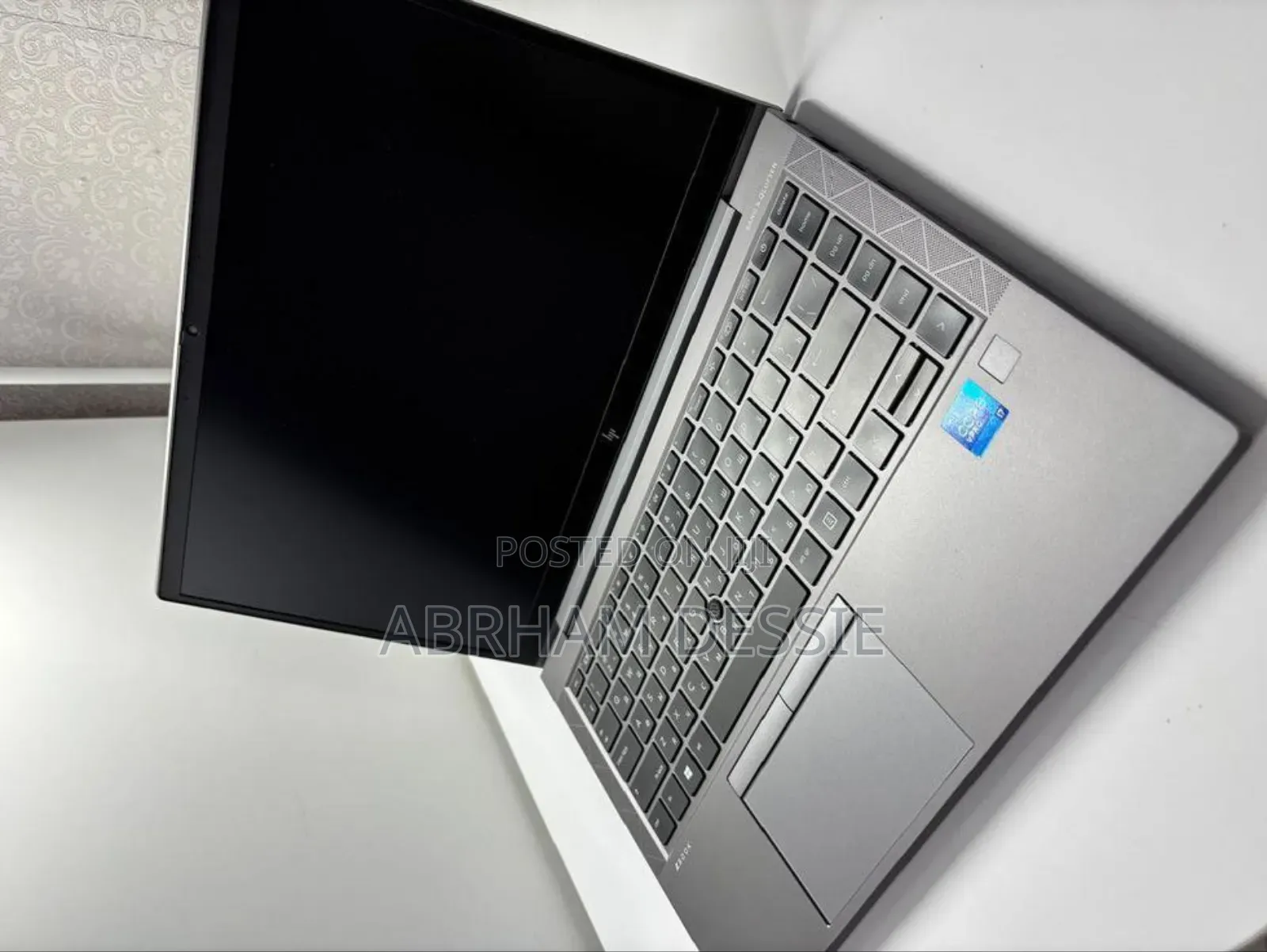 New Laptop HP 16GB Intel Core I7 SSD 512GB