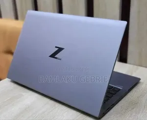 New Laptop HP ZBook Firefly 14 G7 16GB Intel Core I7 SSD 512GB