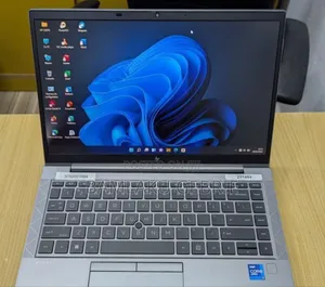 New Laptop HP ZBook Firefly 14 G7 16GB Intel Core I7 SSD 512GB