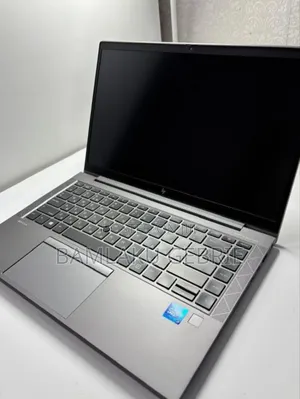 New Laptop HP ZBook Firefly 14 G7 16GB Intel Core I7 SSD 512GB