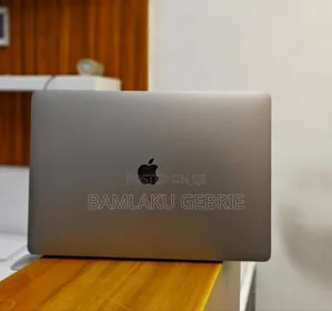 New Laptop Apple MacBook Pro 2019 32GB Intel Core I9 SSD 512GB