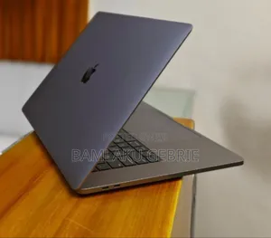 New Laptop Apple MacBook Pro 2019 32GB Intel Core I9 SSD 512GB