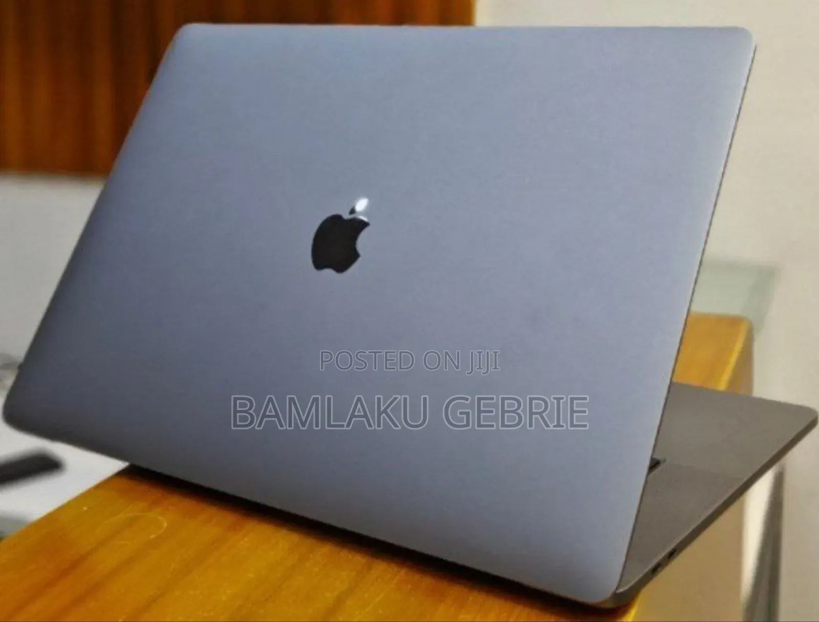 New Laptop Apple MacBook Pro 2019 16GB Intel Core I7 SSD 512GB