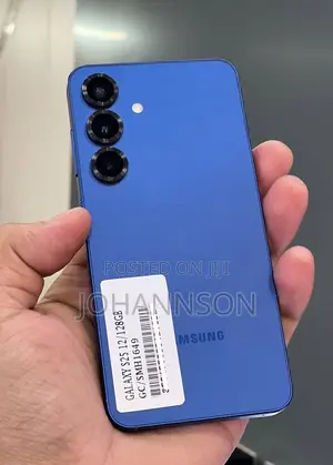 Photo - Samsung Galaxy S25 128 GB Blue
