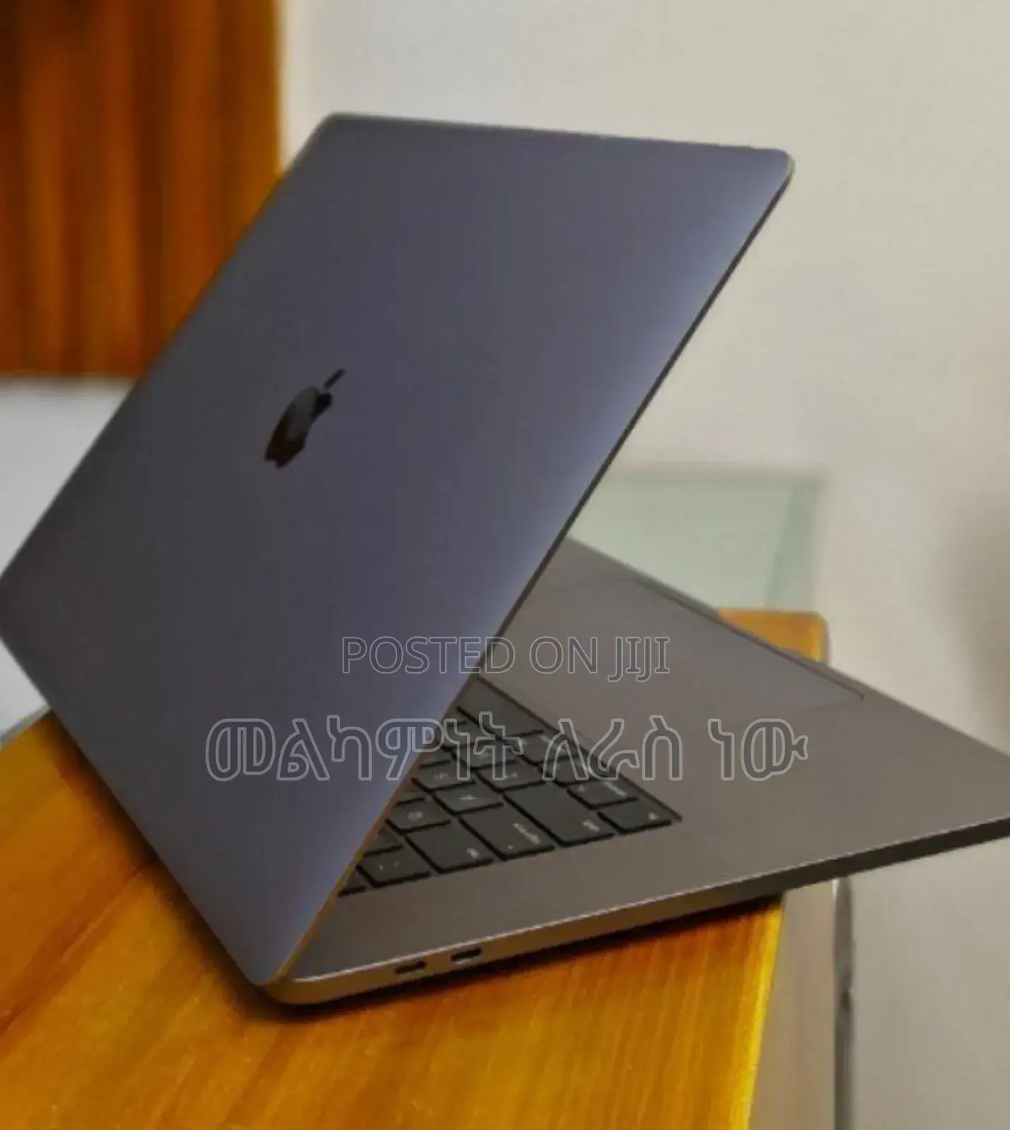 New Laptop Apple MacBook Pro 2019 32GB Intel Core I9 SSD 512GB