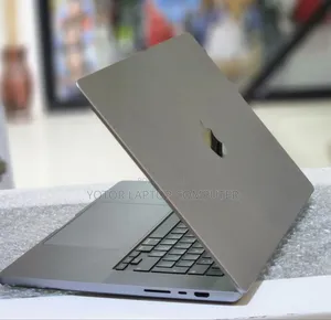 New Laptop Apple MacBook Pro 2021 M1 32GB Apple M1 Pro SSD 32GB