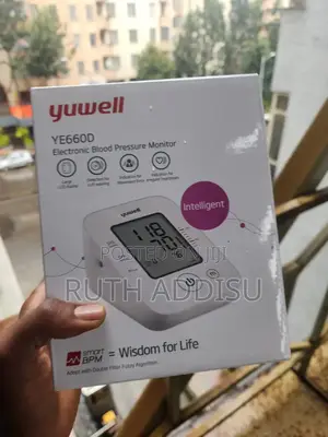 Photo - Yuwell Ye660d Blood Pressure Monitor腕帶digital Bp Monitor New Digit