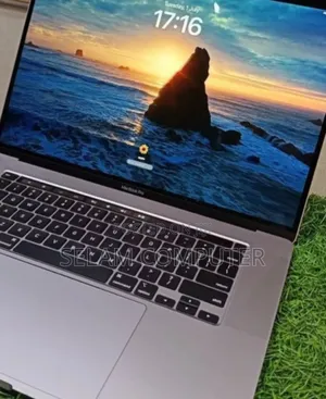New Laptop Apple MacBook Pro 2019 32GB Intel Core I9 SSD 512GB