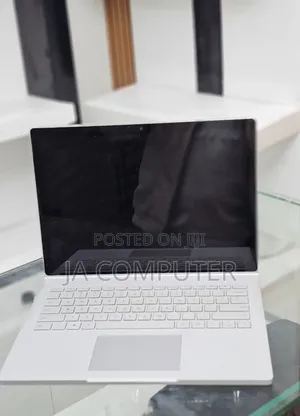 New Laptop Microsoft Surface Book 3 16GB Intel Core I7 SSD 256GB