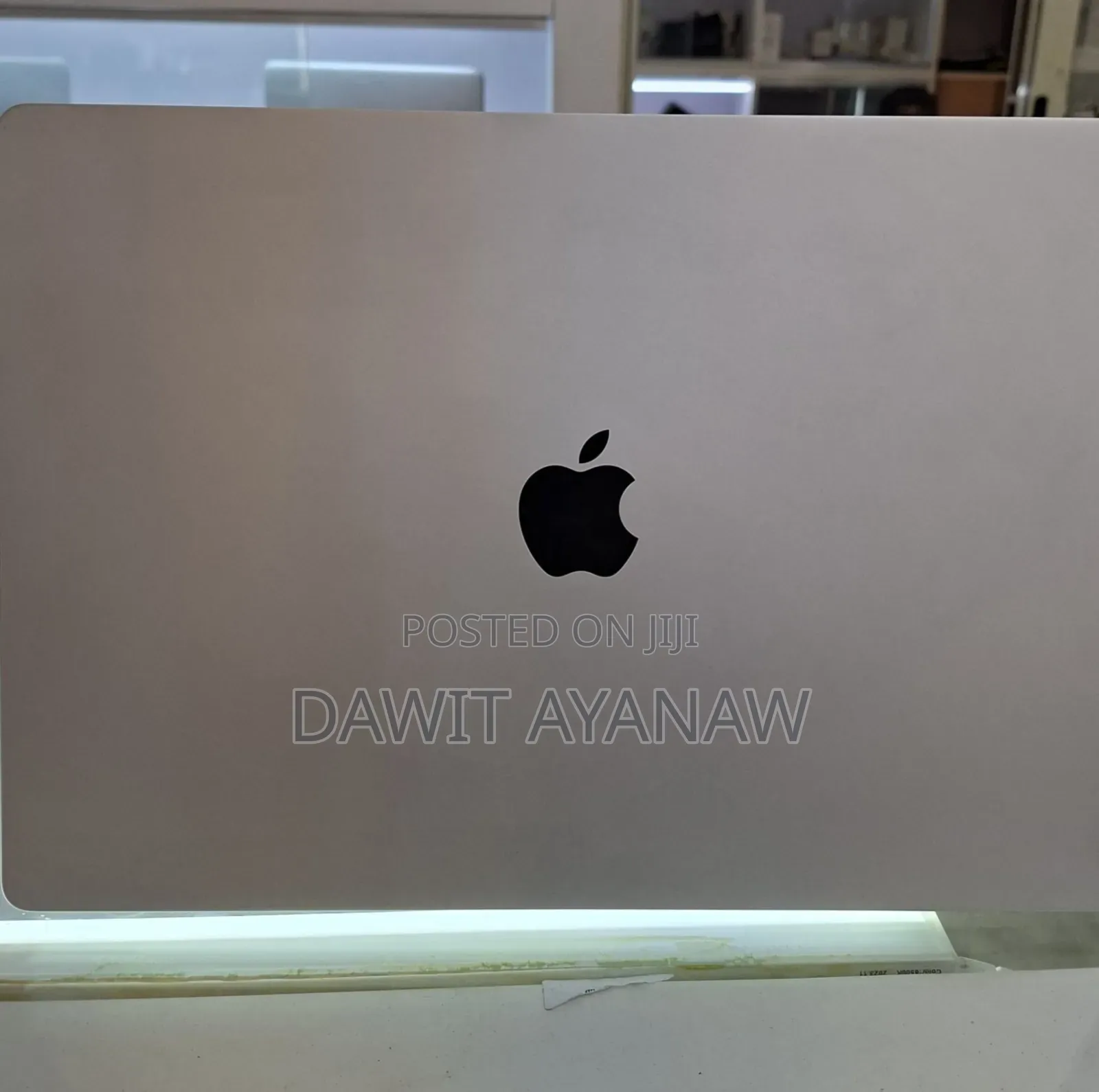 New Laptop Apple MacBook Pro M1 16GB Apple M1 Pro SSD 1T