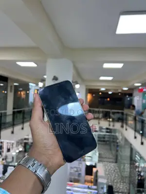 Photo - Apple iPhone 12 Pro Max 128 GB Gold