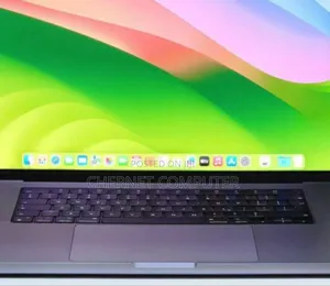 New Laptop Apple MacBook Pro 2021 M1 32GB SSD 512GB