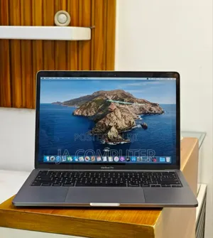 New Laptop Apple MacBook Pro 2020 8GB Intel Core I5 SSD 256GB