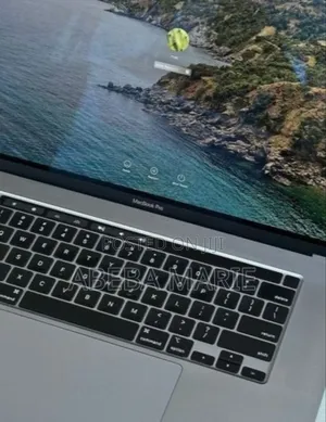 New Laptop Apple MacBook Pro 2019 32GB Intel Core I9 HDD+SSD 512GB