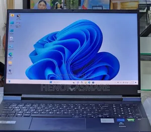 New Laptop Motile 16GB Intel Core I7 SSD 512GB