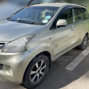 Toyota Avanza 2015 Silver