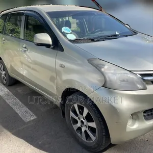 Toyota Avanza 2015 Silver