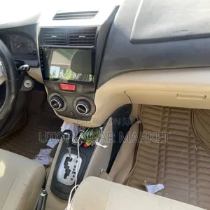 Toyota Avanza 2015 Silver