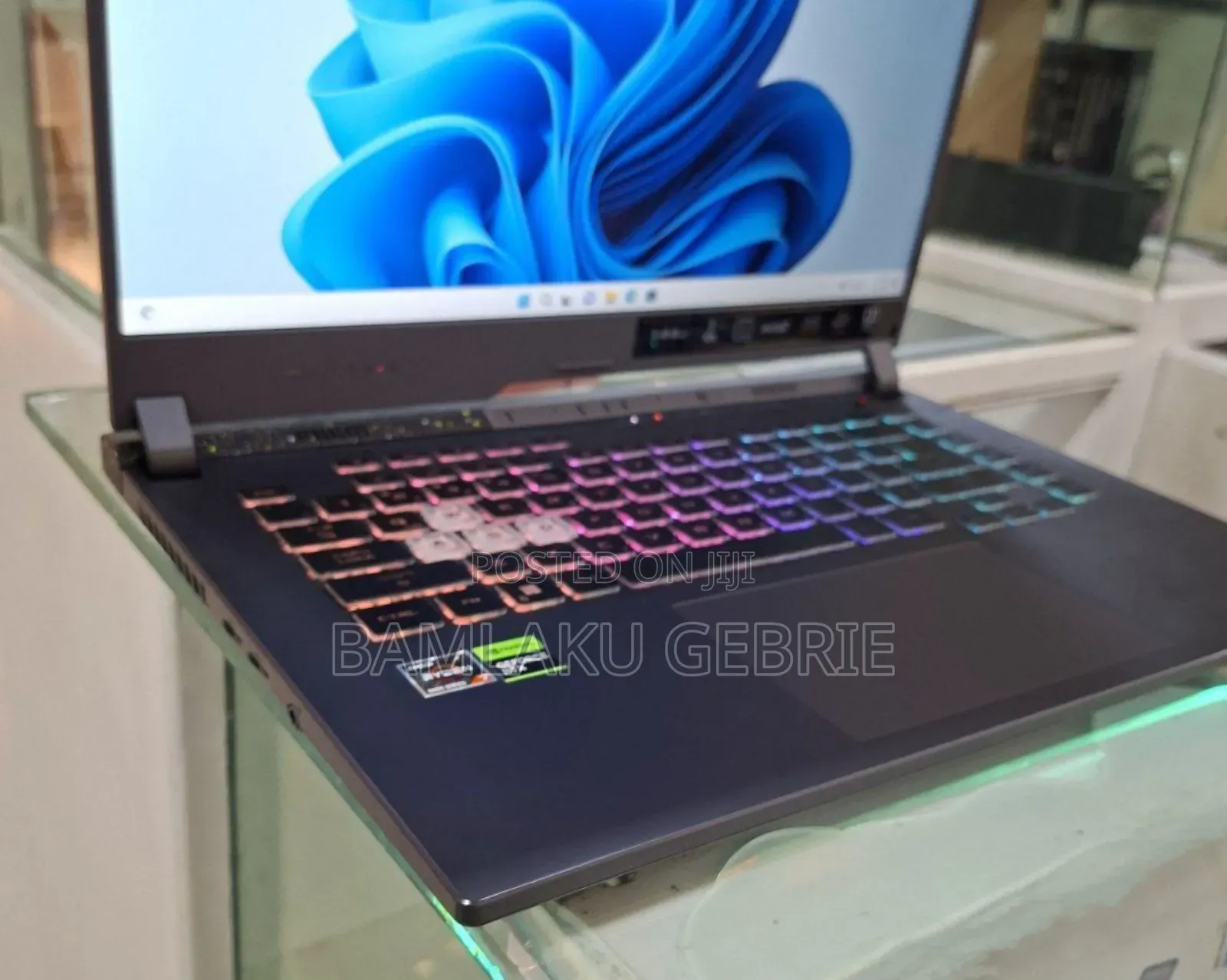 New Laptop Asus ROG Strix G15 16GB AMD Ryzen 7 SSD 1T