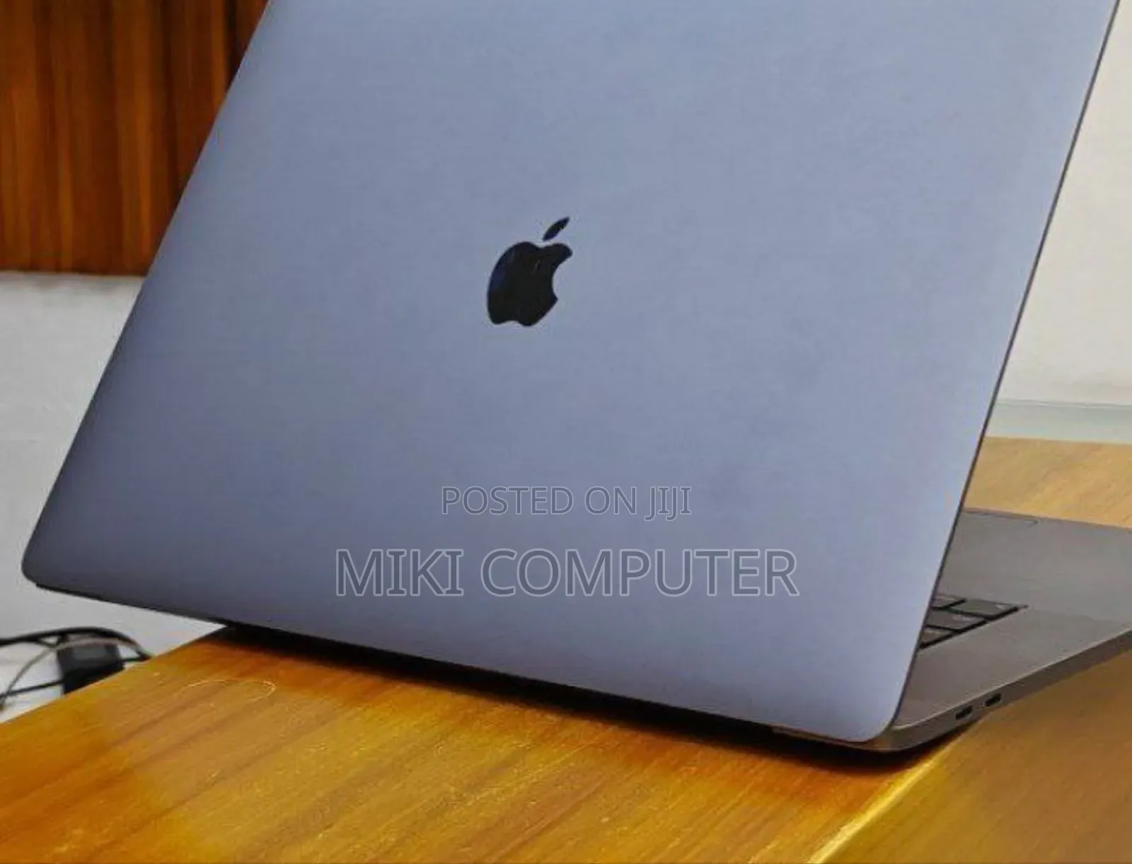 New Laptop Apple MacBook Pro 2019 16GB Intel Core I7 SSD 512GB