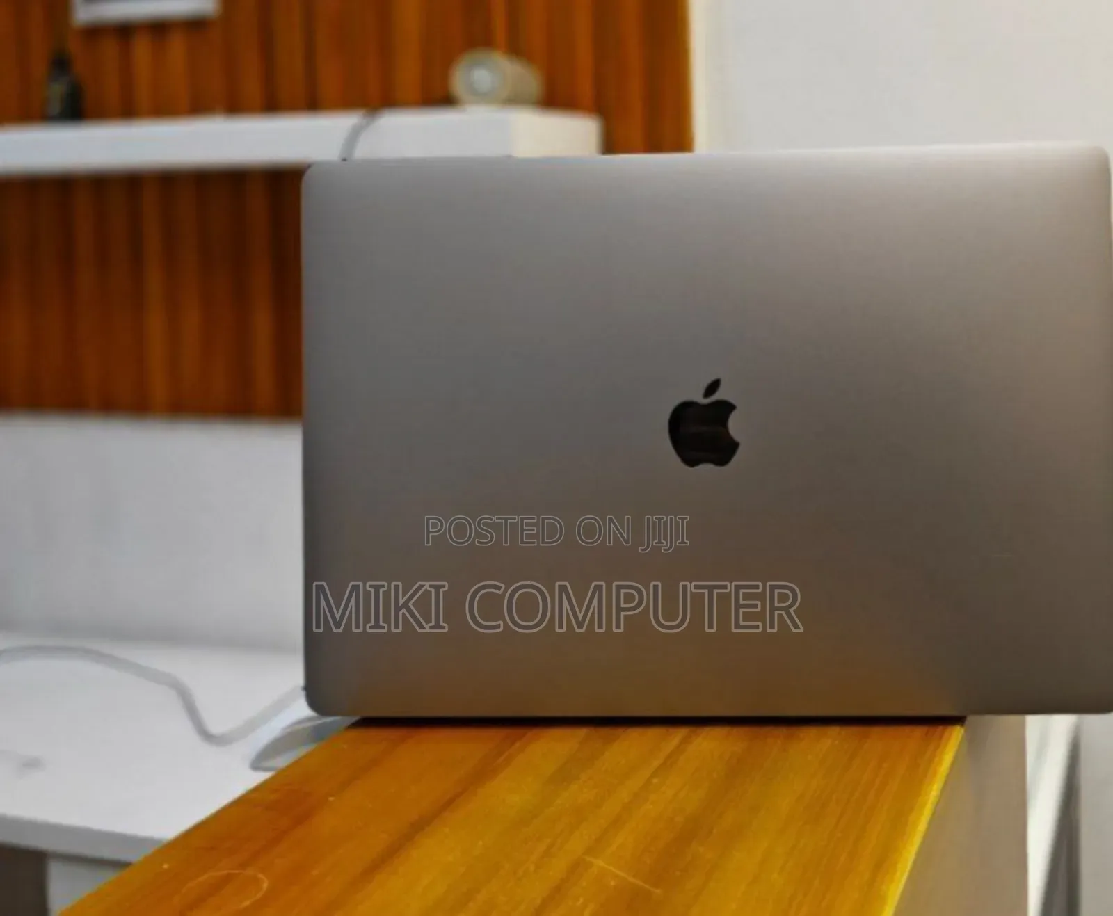 New Laptop Apple MacBook Pro 2019 32GB Intel Core I9 SSD 512GB