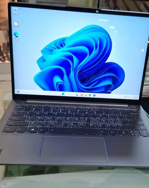 Photo - New Laptop Lenovo ThinkPad Yoga 16GB Intel Core I7 SSD 512GB