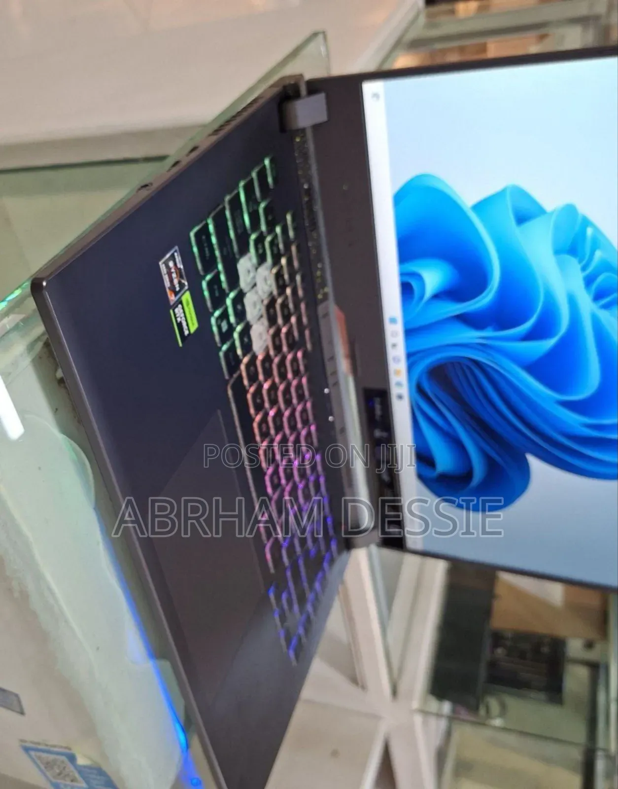 New Laptop Asus 16GB AMD Ryzen 7 SSD 1T