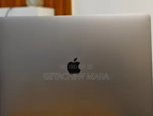 New Laptop Apple MacBook Pro 2019 32GB Intel Core I9 SSD 512GB