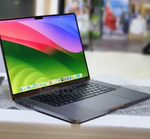 New Laptop Apple MacBook Pro M1 16GB Intel SSD 1T