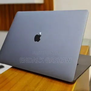 New Laptop Apple MacBook Pro 2019 16GB Intel Core I7 SSD 512GB