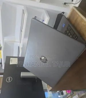 New Laptop HP Stream Notebook 8GB Intel Core I5 SSD 1T